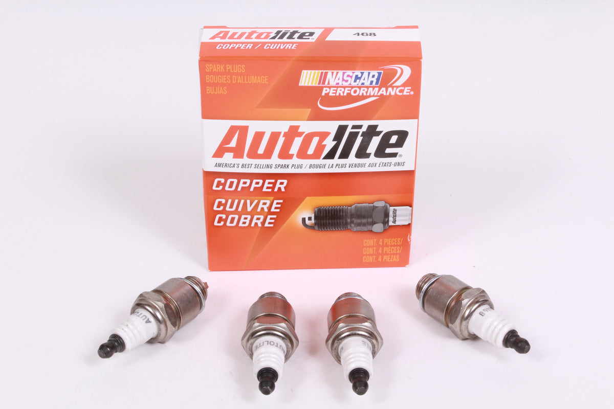 Box of 4 Genuine Autolite 468 Copper Resistor Spark Plugs