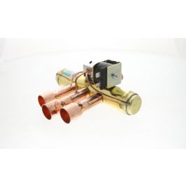 York S1-025-35388-002 Reversing Valve W/Coil